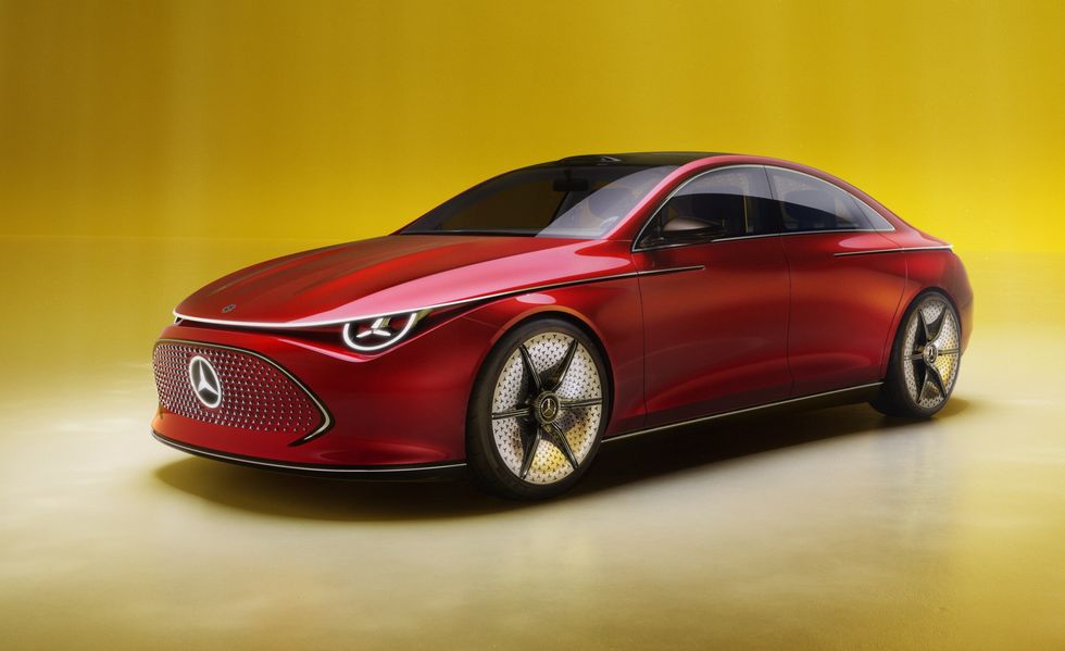 Майбутнє Mercedes-Benz передбачає більше електромобілів — photo 2