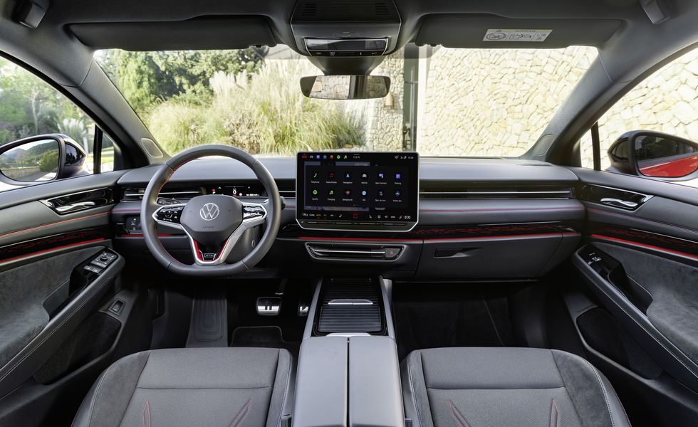 VW представив ID.3 GTX EV Hot Hatch та ID.7 GTX Wagon — photo 5