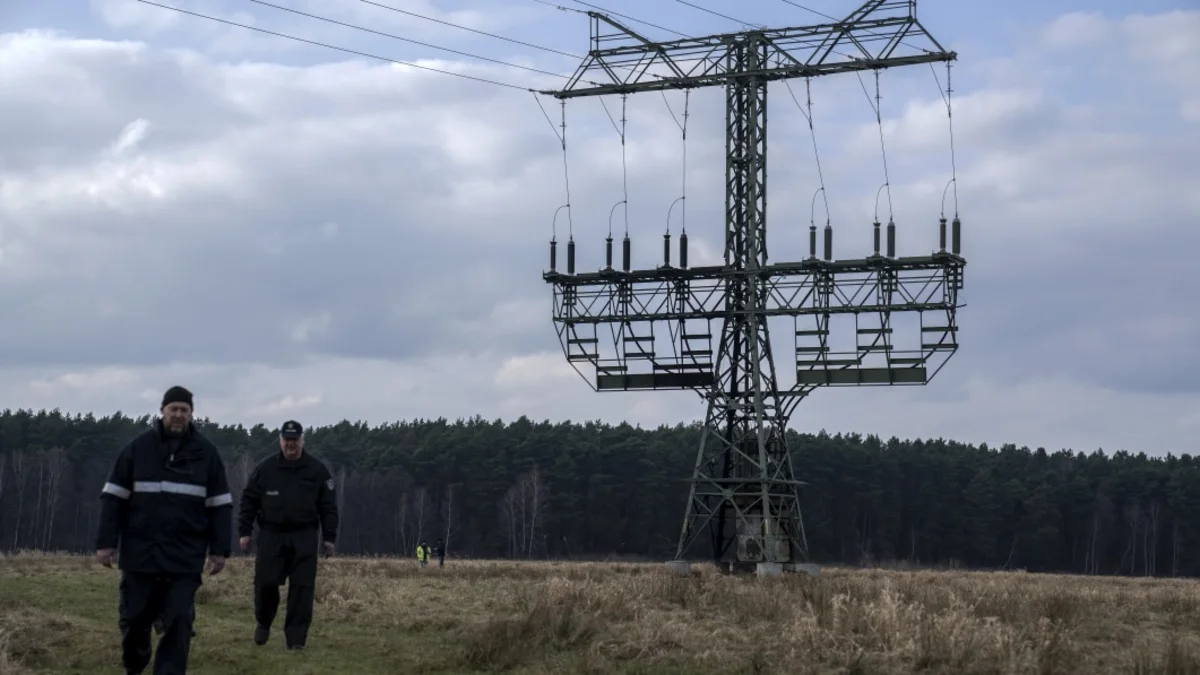 Головний прокурор Німеччини підозрює теракт на заводі Tesla — photo 5845