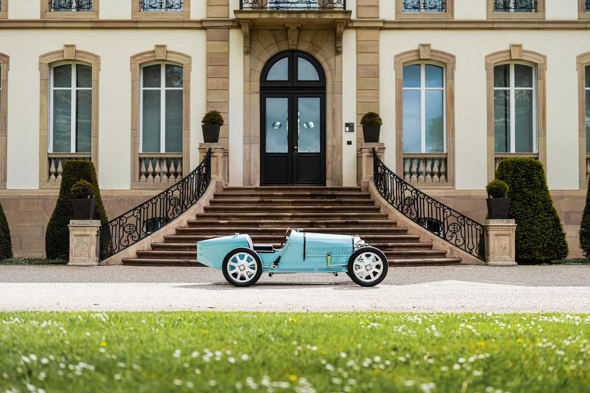 Спеціальна електрична версія Bugatti має всього 13 к.с. — photo 9414