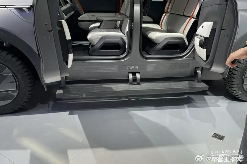 Dongfeng «хайпує» на популярності Tesla Cybertruck — photo 4