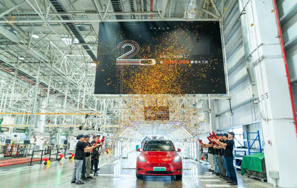 Tesla скорочує виробництво Model Y в Китаї — photo 2