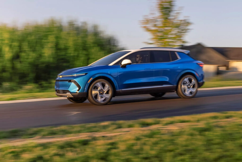 Після оновленя електрокар Chevrolet Equinox EV став потужнішим — photo 6