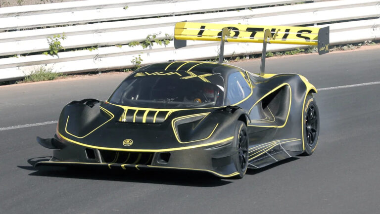 В Гудвуде разбился единственный экземпляр Lotus Evija X — photo 12606