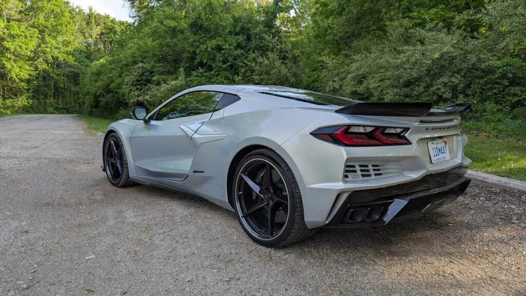 E-Ray – удачный переход к чисто электрическому суперкару Chevrolet Corvette — photo 5