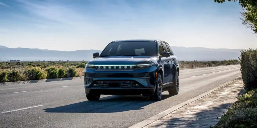 Stellantis переманив віце-президента з виробництва Rivian — photo 3