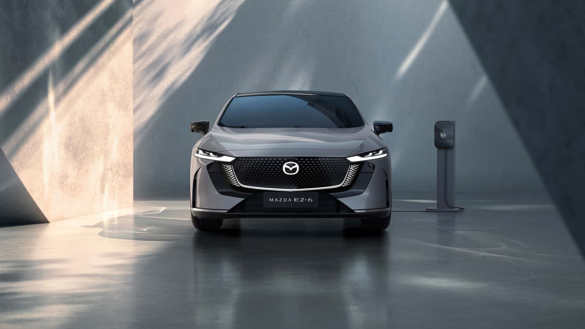 Mazda представила свій перший глобальний електромобіль — photo 15192