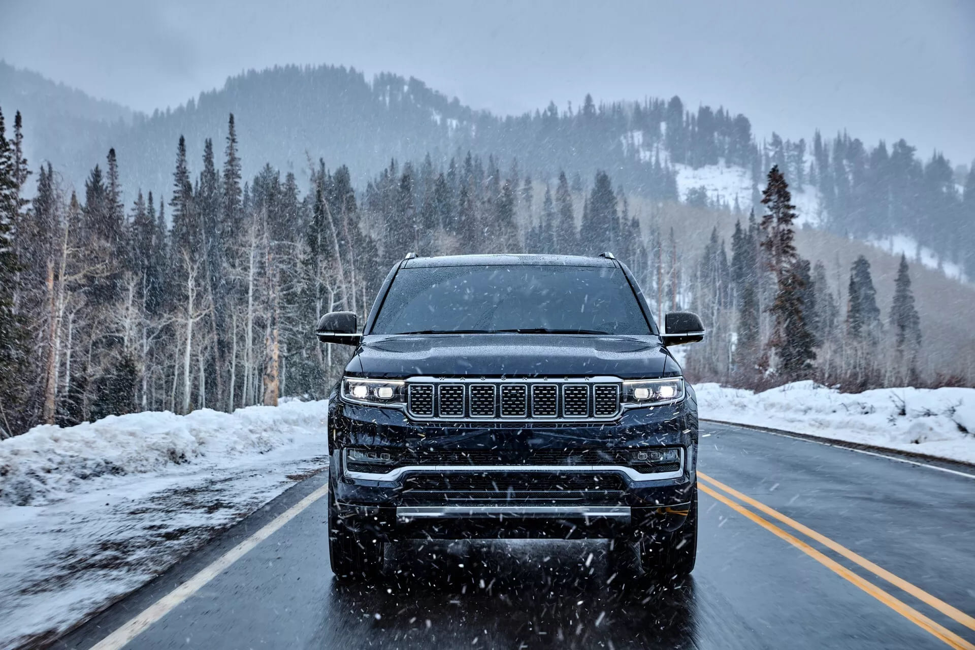 Stellantis підтвердив, що працює над електричним Jeep Wagoneer — photo 18114