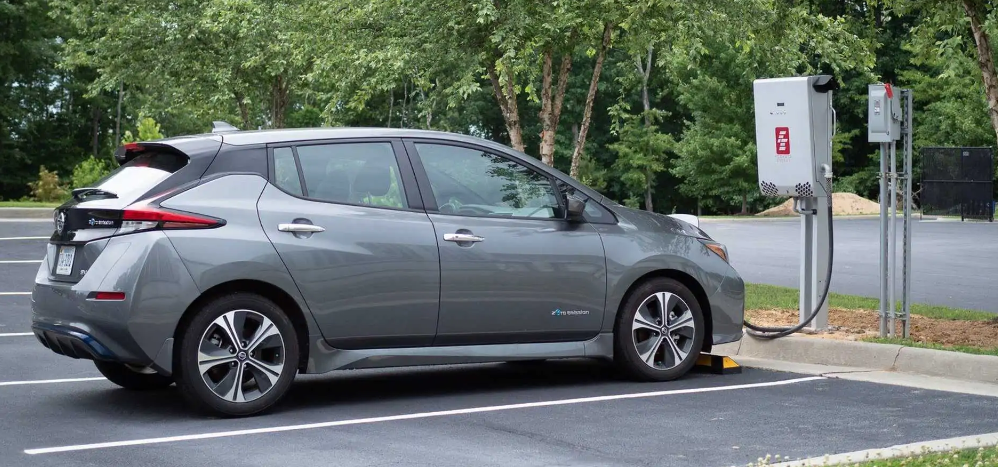 Nissan Leaf отримав оновлення для двонаправленої зарядки — photo 2