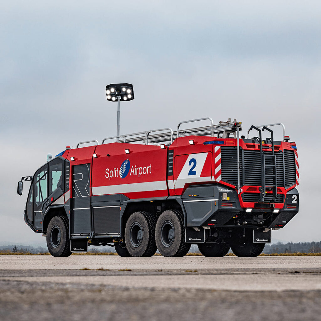 Rosenbauer відкриває замовлення на електричний пожежний автомобіль Panther 6×6 — photo 3