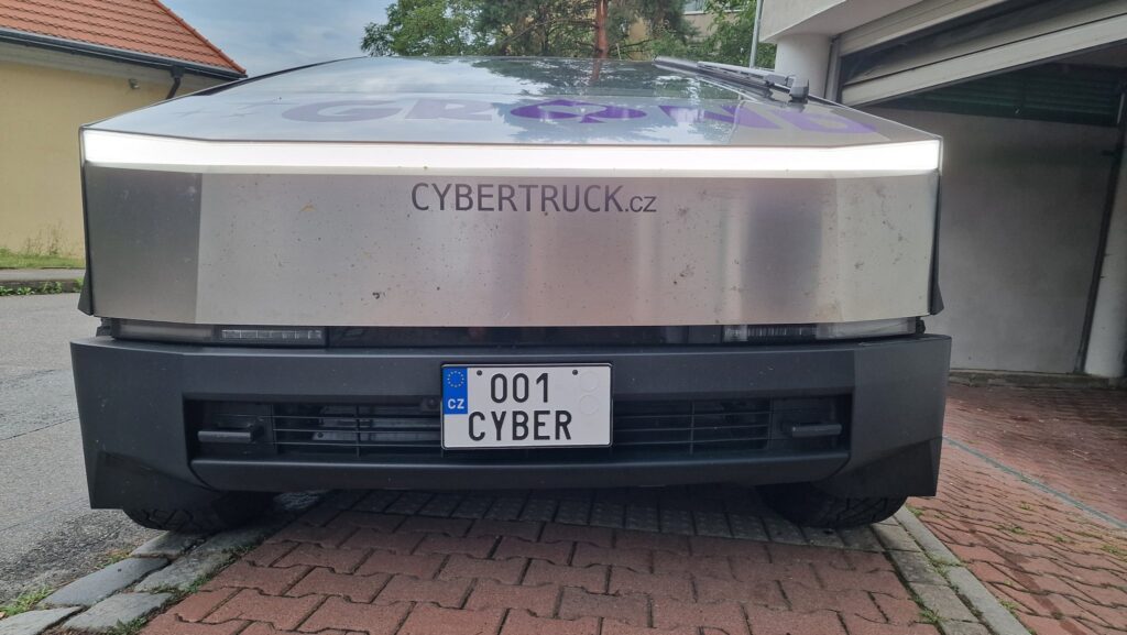 Чому Tesla Cybertruck хочуть заборонити в Європі? — photo 5