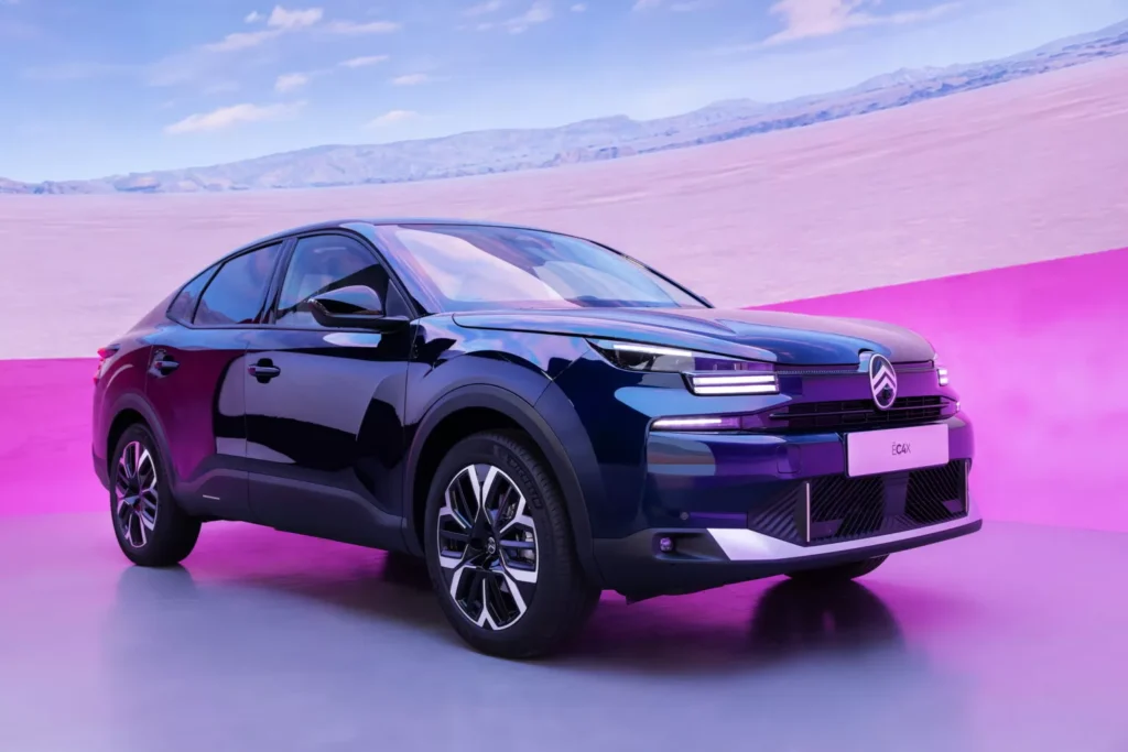 Citroen представив оновлені електричні C4 та C4 X — photo 3