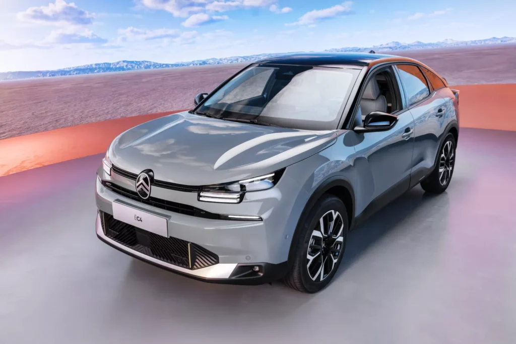 Citroen представив оновлені електричні C4 та C4 X — photo 8