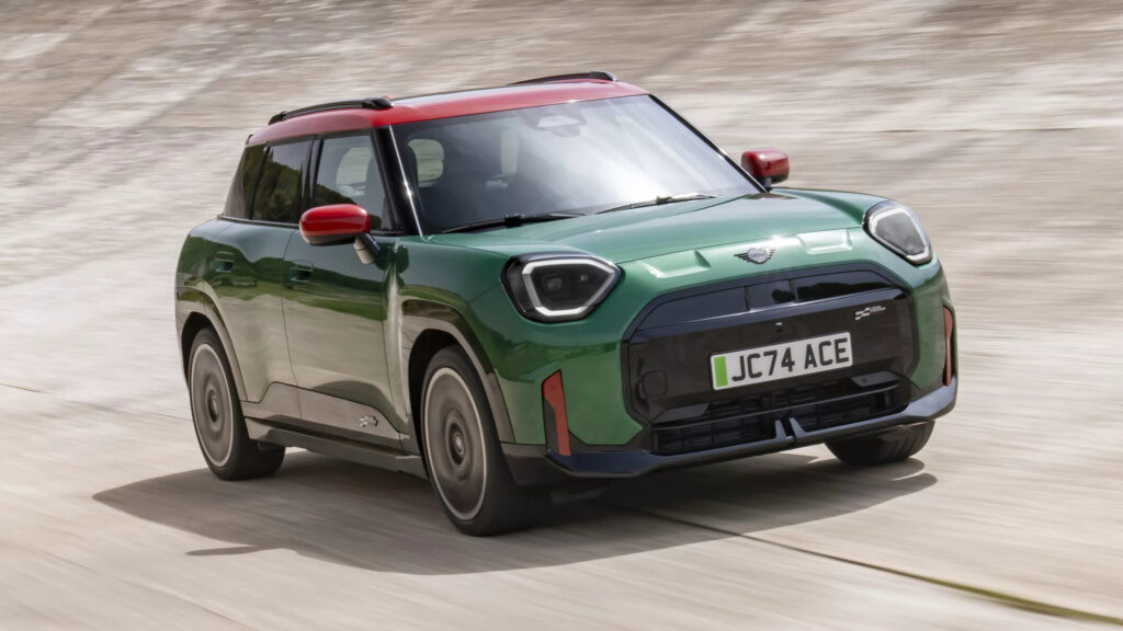 Mini представляє нові потужні версії електромобілів JCW Cooper Electric та Aceman EV — photo 5