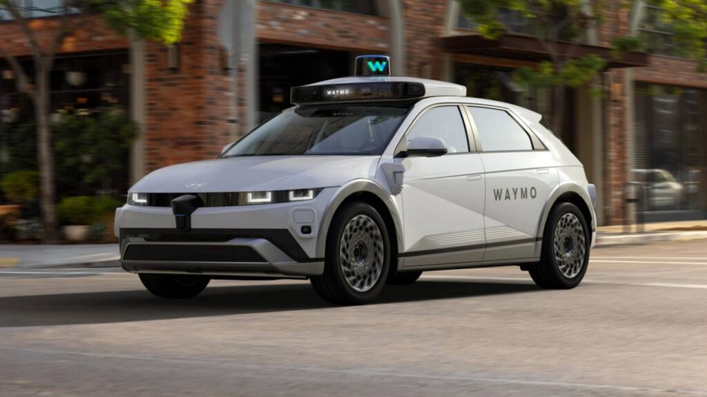 Капіталізація Waymo, лідера в автономному водінні, досягла $45 мільярдів — photo 2