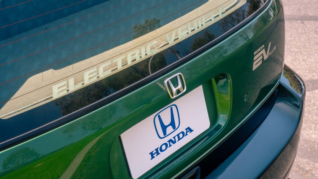 Honda EV Plus – перший серійний електромобіль компанії пішов в історію 25 років тому — photo 4