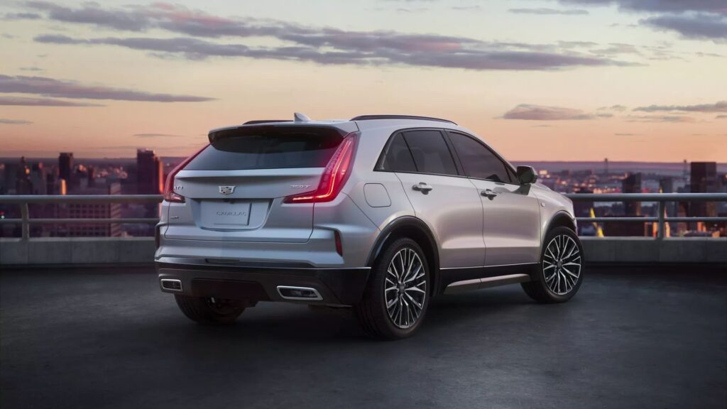 Cadillac завершує виробництво XT4 на користь електромобілів — photo 3