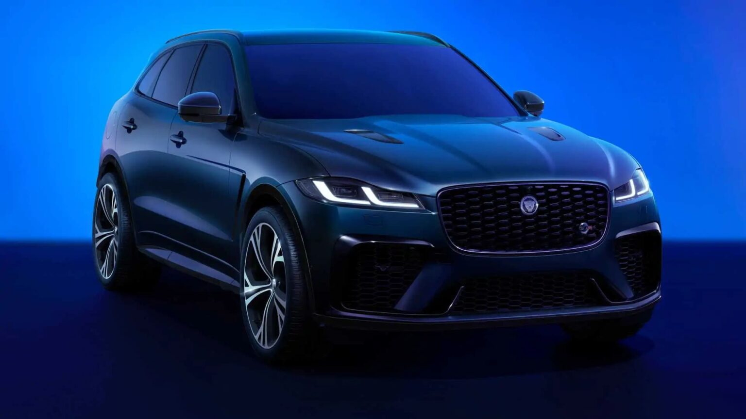 Jaguar делает паузу до 2026 года для запуска новых электромобилей — photo 22223