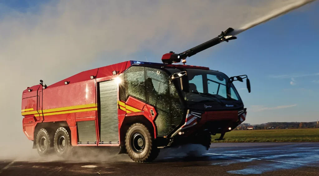 Rosenbauer Panther 6×6 Electric – новое слово среди пожарных авто для аэропортов — photo 6