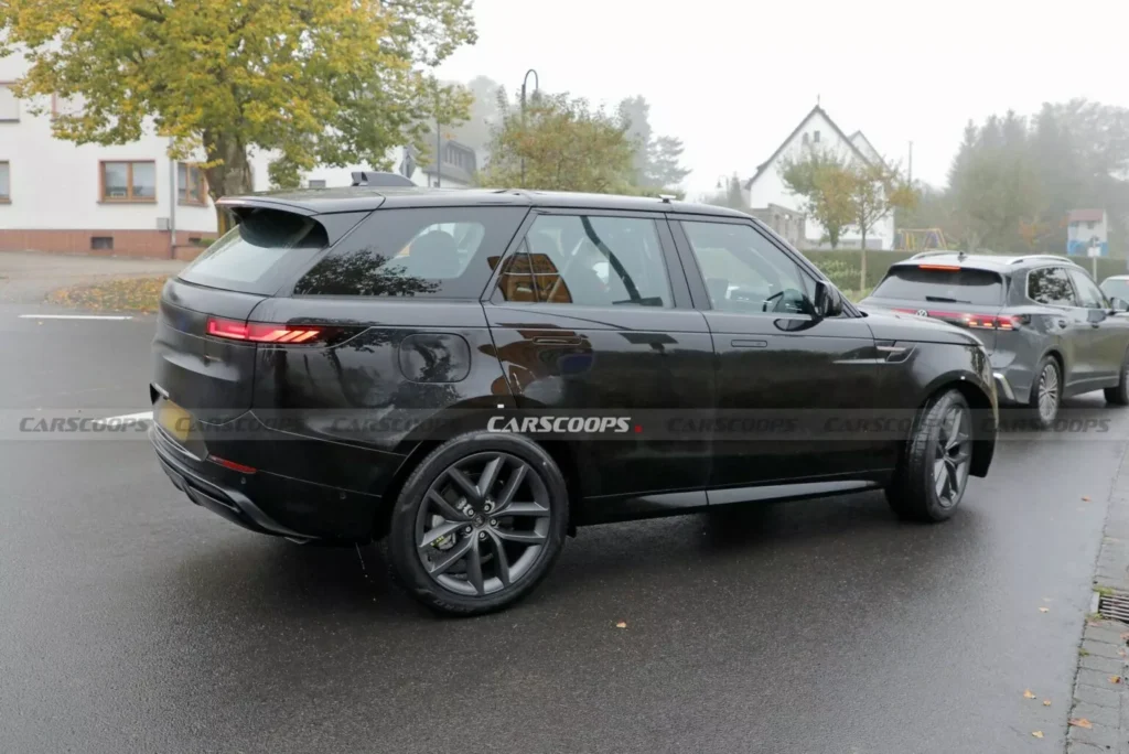 Land Rover активно тестує електричний Range Rover Sport на Нюрбургрингу — photo 3