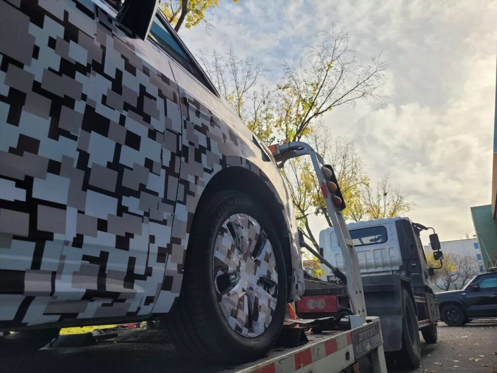 Faraday Future готує новий бренд електромобілів FX — photo 2