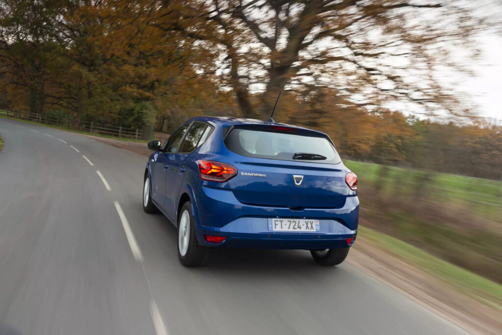 Електрична та доступна Dacia Sandero EV дебютує у 2027 році — photo 3