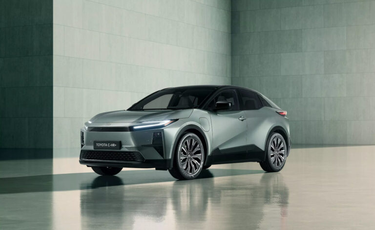 Новий електрокросовер Toyota C-HR+ може стати хітом в сегменті міських EV — photo 33951