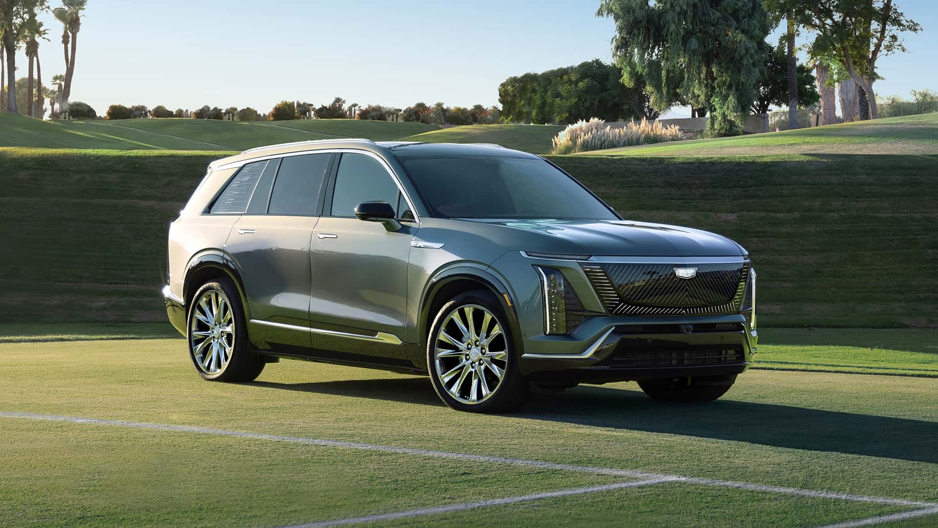 General Motors отзывает 14,5 тысячи электрических кроссоверов Cadillac Vistiq — photo 87964