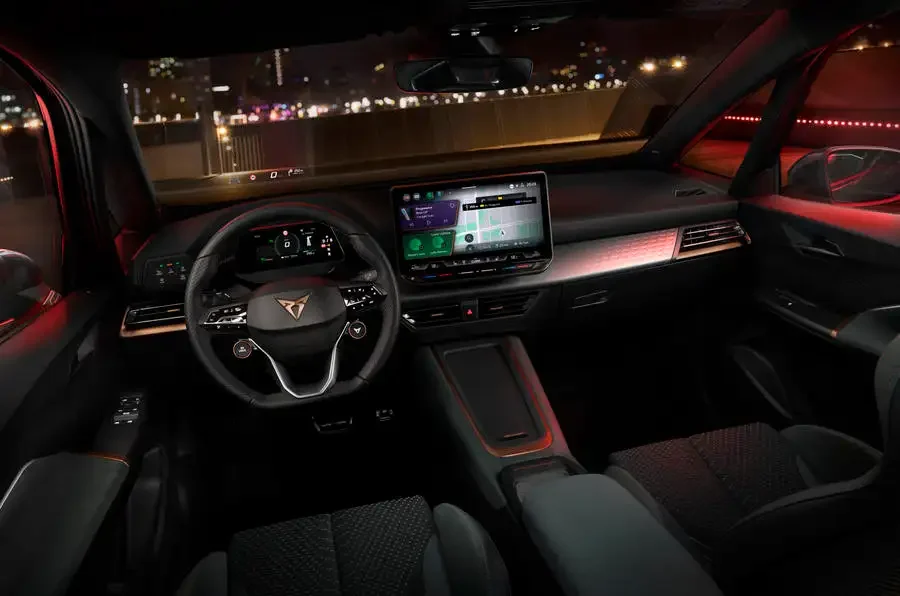 Заряджений хот-хетч Cupra Born VZ матиме понад 300 к.с. — photo 2