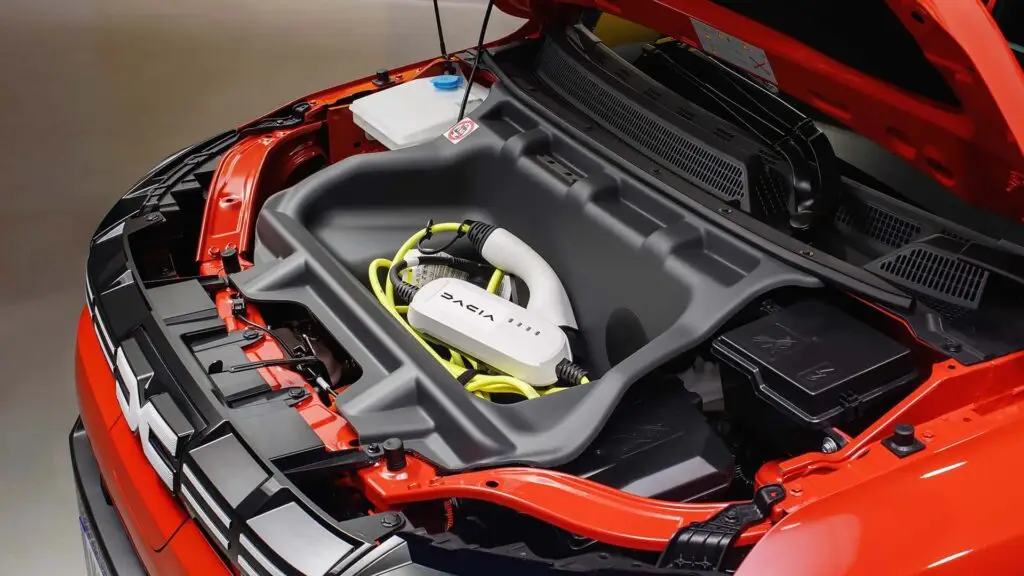 Нова Dacia Spring – дешевий і модний електромобіль — photo 7