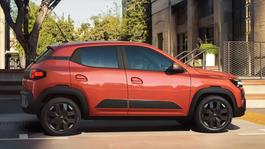 Нова Dacia Spring – дешевий і модний електромобіль — photo 3