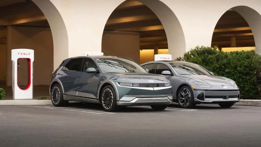 Tesla виграла війну за зарядки для електромобілів — photo 2