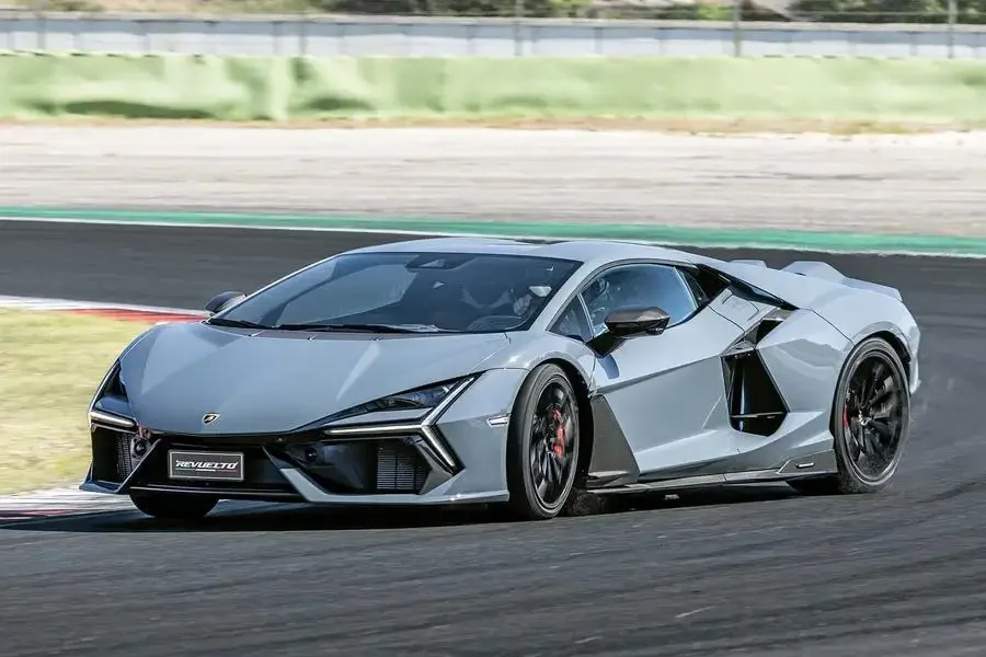 Lamborghini EV вразять не лише цифрами — photo 6