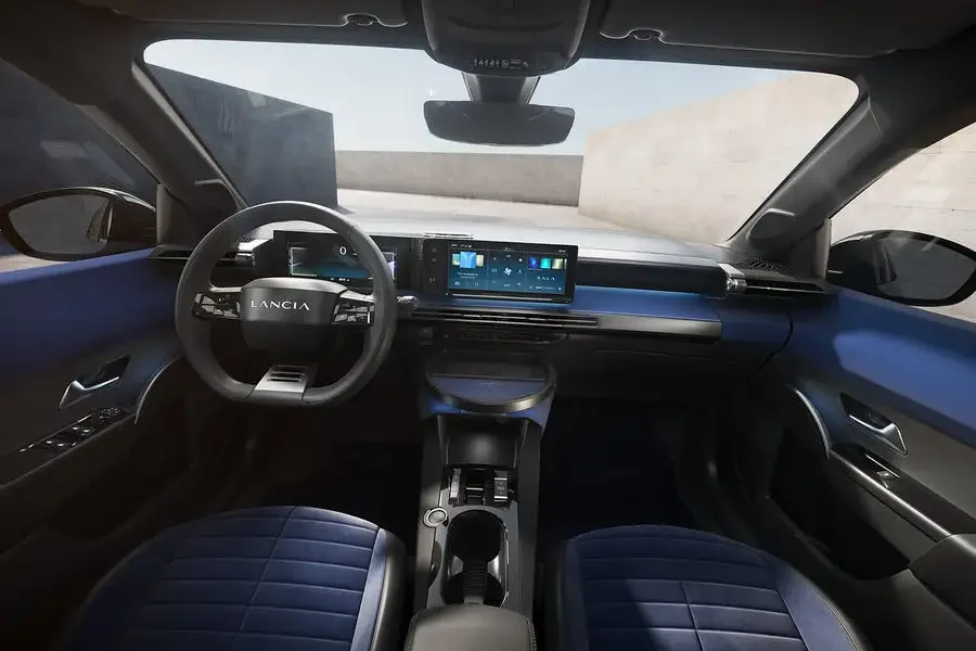 Нова Lancia Ypsilon має оживити легендарний бренд — photo 6