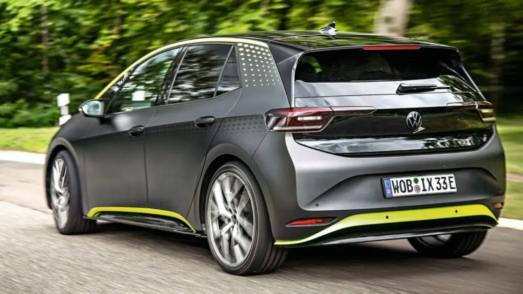 Електричний Volkswagen Golf може вбити ID.3 — photo 5