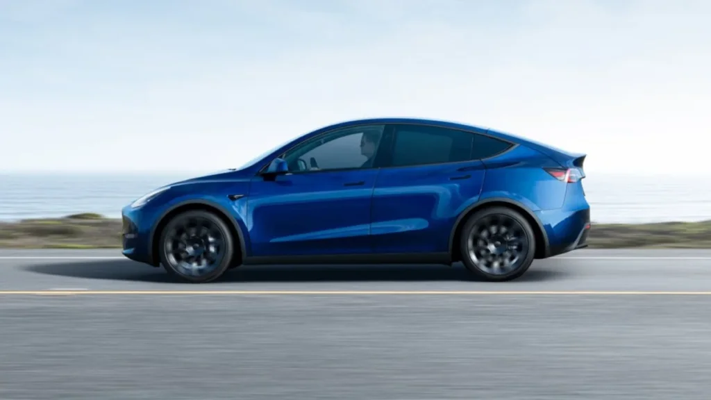 Tesla скорочує випуск автомобілів в Китаї — photo 2