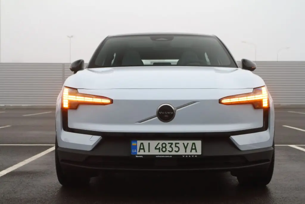 Тест-драйв Volvo EX30: Премиальный минимализм — photo 19