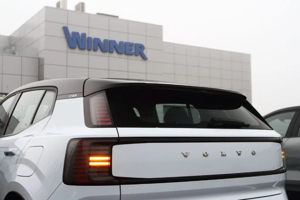 Тест-драйв Volvo EX30: Премиальный минимализм — photo 18