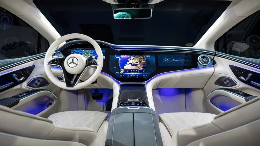 Як змінився оновлений Mercedes EQS? — photo 2