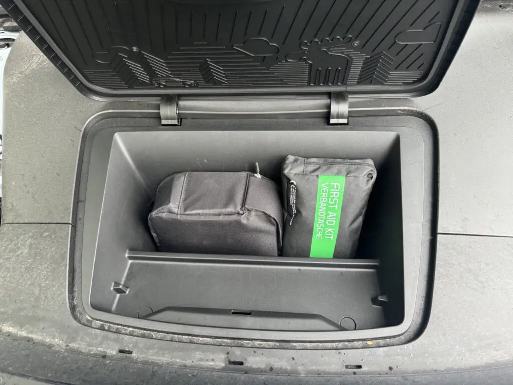 Тест-драйв Volvo EX30: Премиальный минимализм — photo 14
