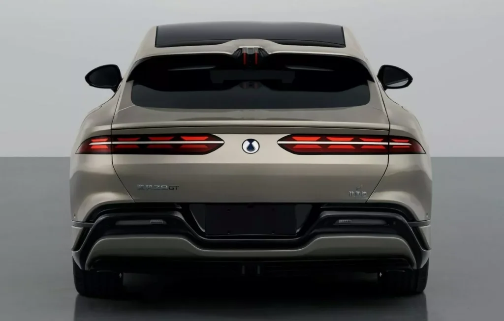 Mercedes та BYD випустили монстра — photo 2