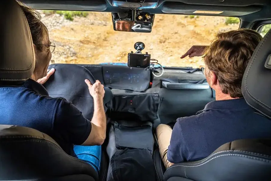 Що відомо про електричний Mercedes G-клас? — photo 2