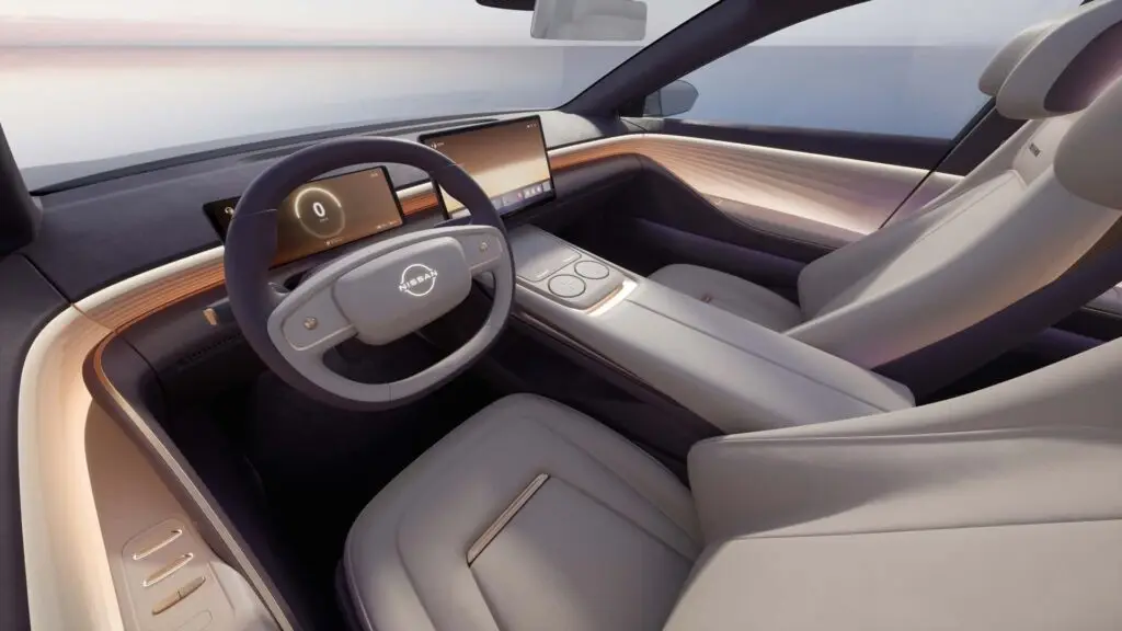 Nissan не забуває про седани — photo 6