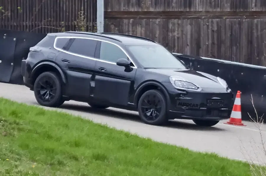 Porsche готовит электрический семиместный кроссовер! — photo 3 Porsche готовит электрический семиместный кроссовер! — photo 3