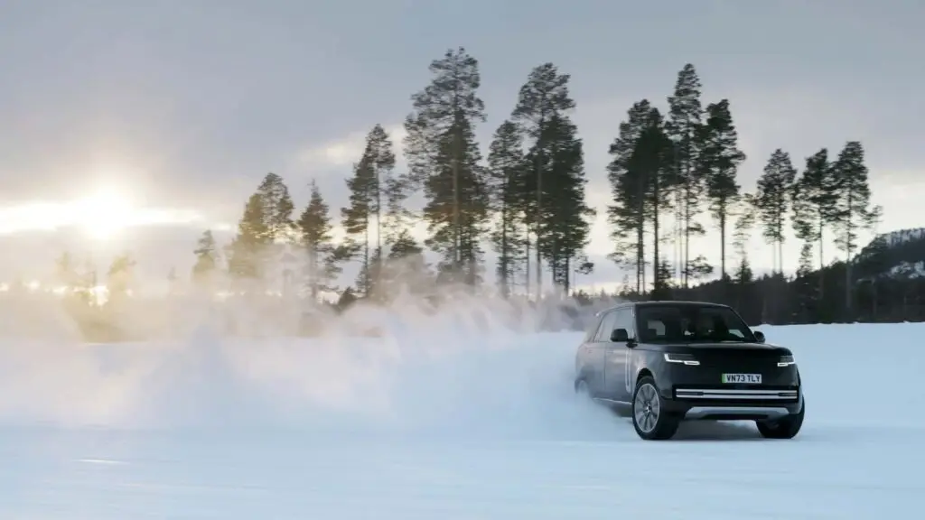Електричний Range Rover не відрізнити від бензинового — photo 3