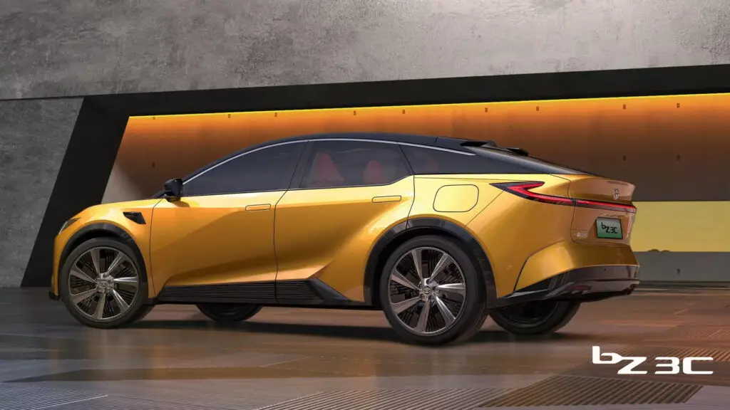 Toyota представила серійні новинки bZ3C та bZ3X — photo 5