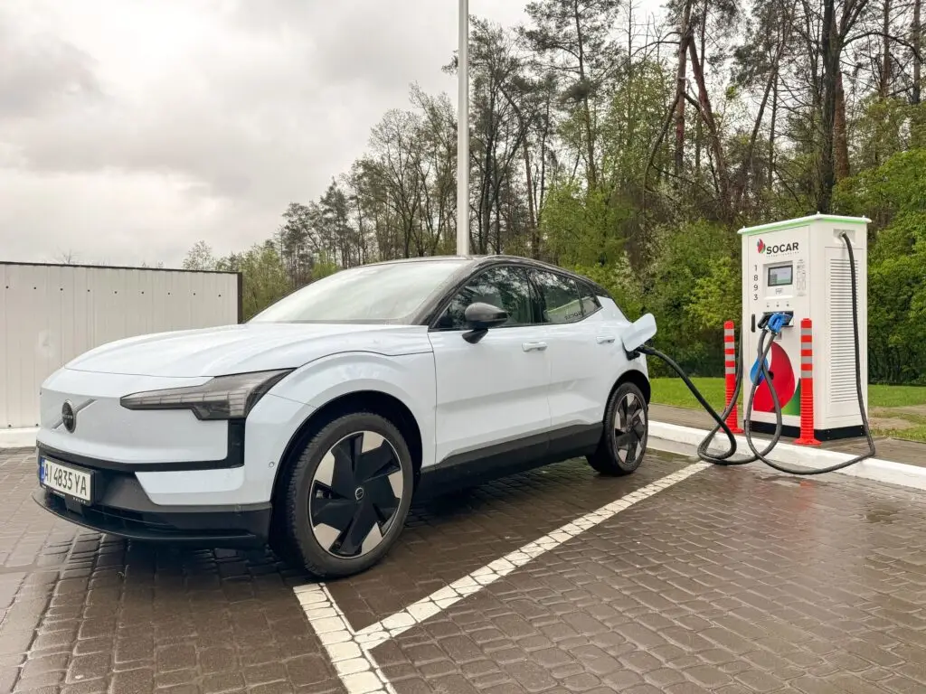 Тест-драйв Volvo EX30: Премиальный минимализм — photo 22