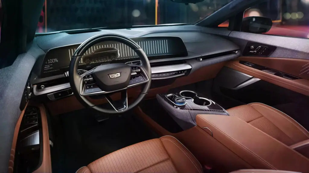 Новий Cadillac Optiq коштує більше, ніж Tesla Model Y Performance — photo 2