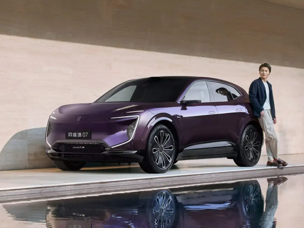 З’явились офіційні фото Avatr 07 – чергового вбивці Tesla Model Y — photo 4