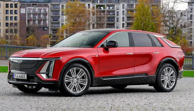 Cadillac Lyriq вийшов на європейський ринок — photo 9050